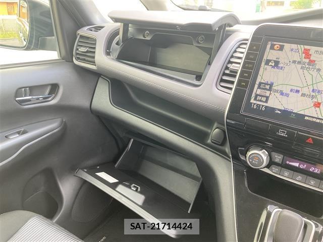 Nissan SERENA 2021 8924708-2