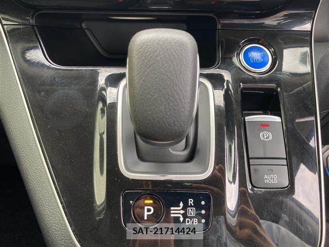 Nissan SERENA 2021 8924708-20