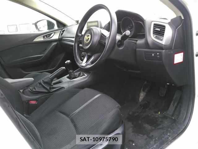 Mazda AXELA 2016 8678464-3