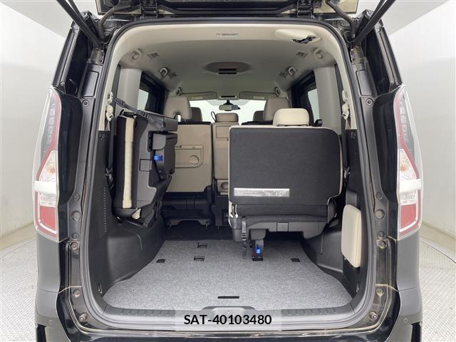 Nissan SERENA 2019 8924714-12
