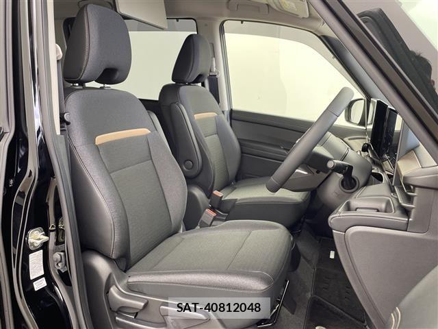 Nissan SERENA 2026 8924715-6