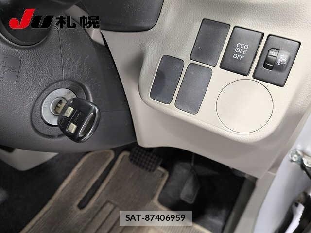 Toyota PIXIS EPOCH 2016 8722609-4