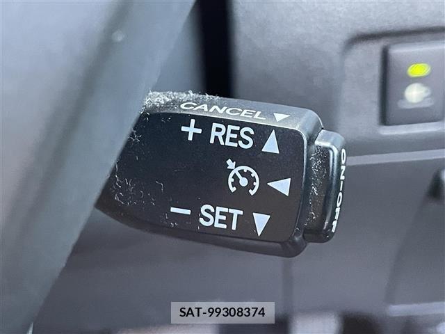 Toyota VELLFIRE 2012 8904736-18