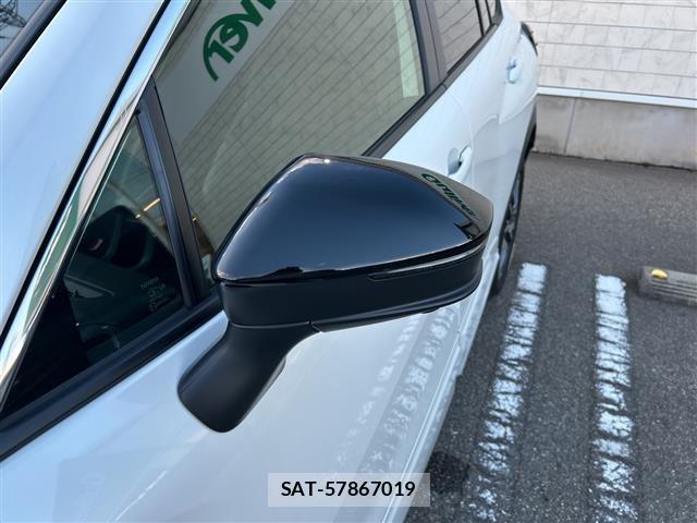 Toyota COROLLA CROSS 2025 8906331-23
