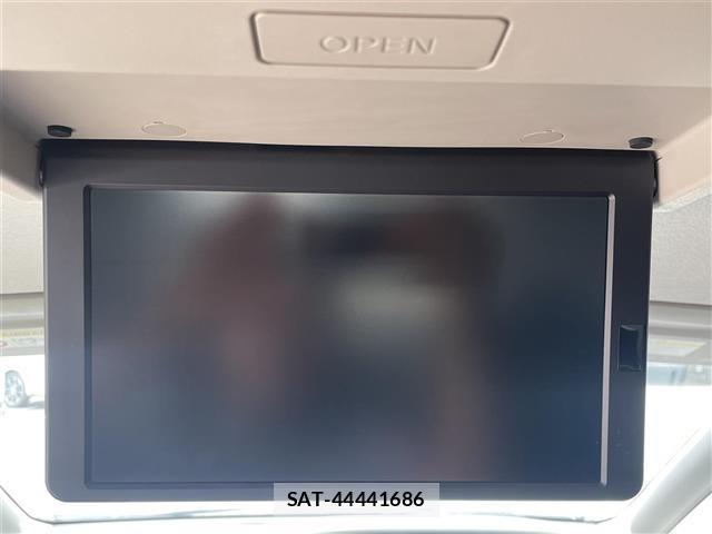 Nissan SERENA 2018 8924769-17