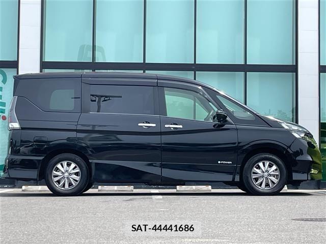 Nissan SERENA 2018 8924769-20