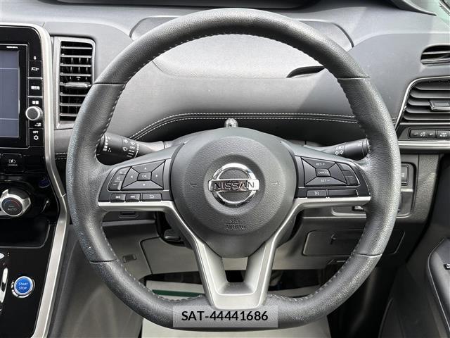 Nissan SERENA 2018 8924769-21