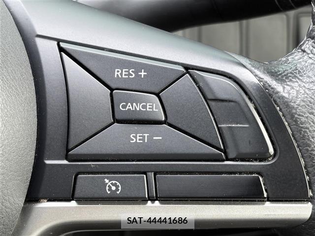 Nissan SERENA 2018 8924769-3