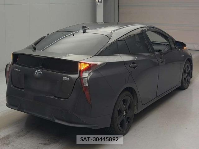 Toyota PRIUS 2016 8911366-1