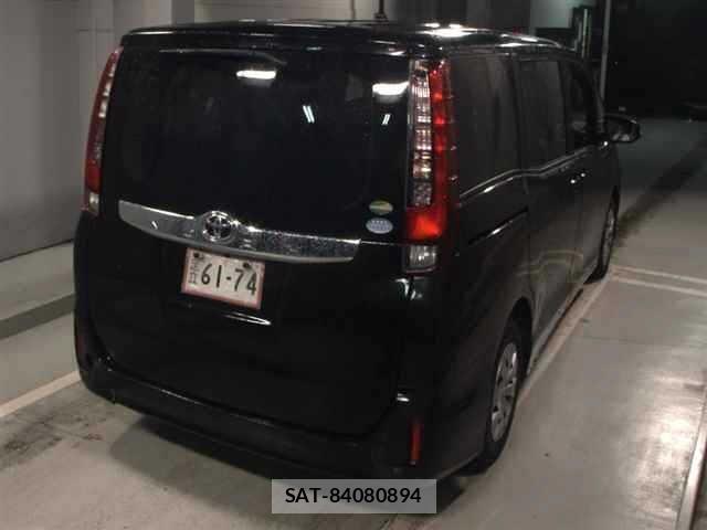Toyota NOAH 2015 8683087-5