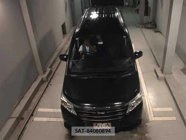 Toyota NOAH 2015 8683087-6