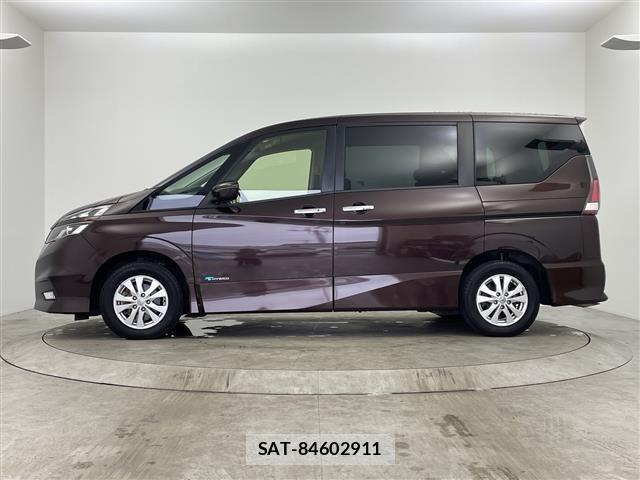 Nissan SERENA 2017 8924796-11