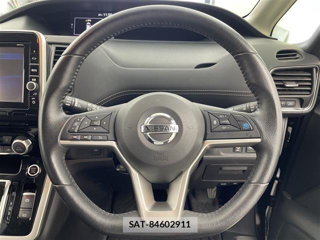 Nissan SERENA 2017 8924796-22