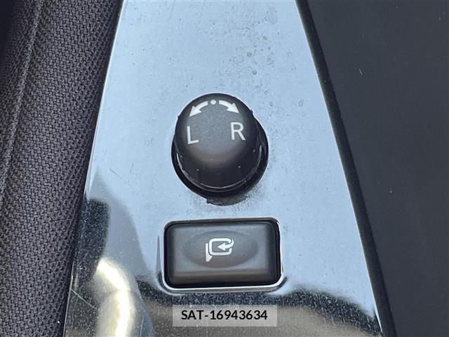 Nissan LEAF 2023 8928819-12