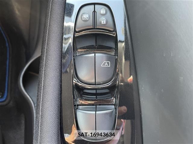 Nissan LEAF 2023 8928819-20