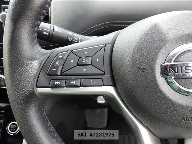 Nissan SERENA 2017 8924845-1