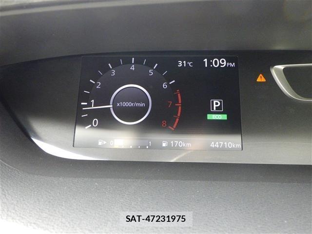 Nissan SERENA 2017 8924845-5