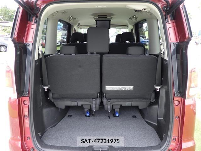 Nissan SERENA 2017 8924845-6
