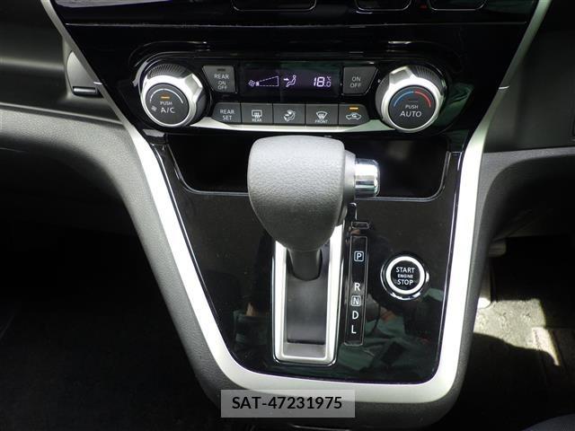 Nissan SERENA 2017 8924845-8