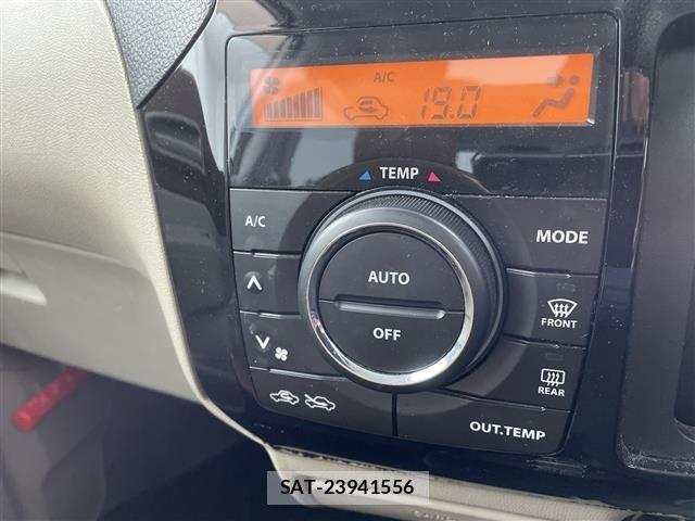 Nissan ROOX 2011 8687194-1