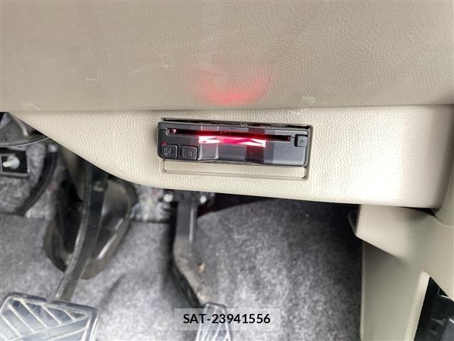 Nissan ROOX 2011 8687194-3