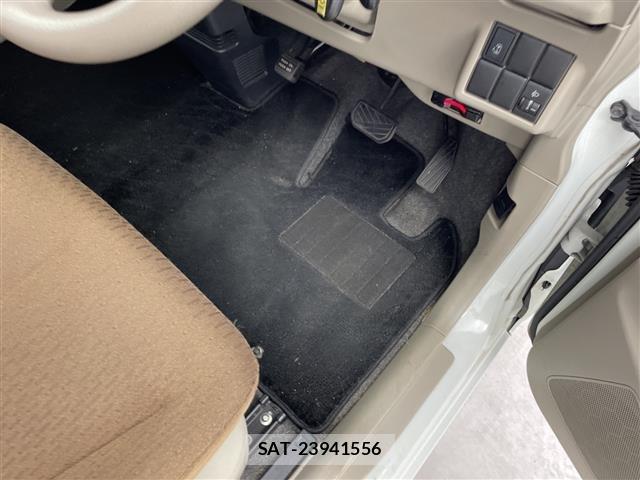 Nissan ROOX 2011 8687194-8