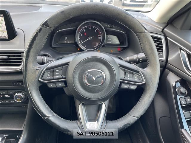 Mazda AXELA 2017 8911652-19
