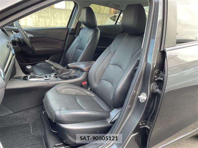 Mazda AXELA 2017 8911652-20