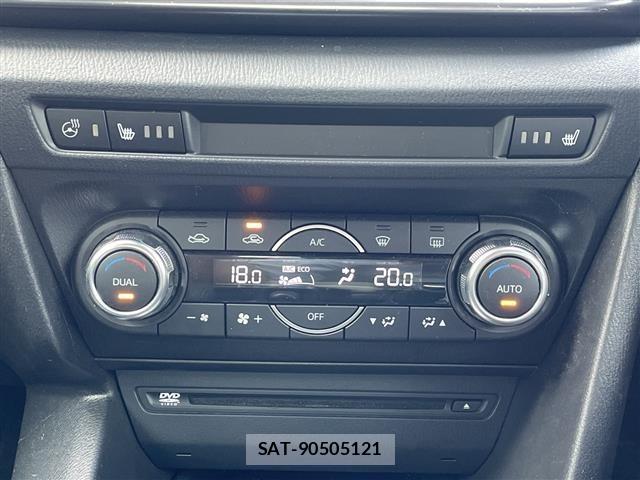 Mazda AXELA 2017 8911652-5