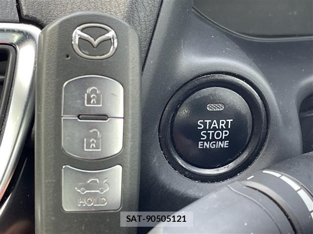 Mazda AXELA 2017 8911652-7