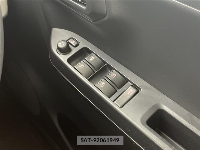 Toyota PIXIS EPOCH 2018 8919069-12
