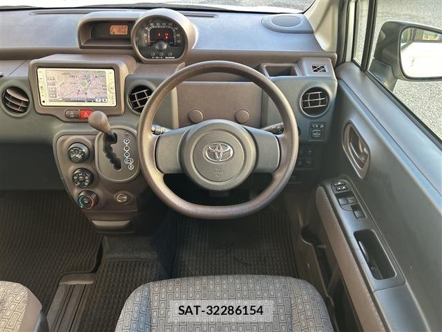 Toyota SPADE 2013 8917298-21