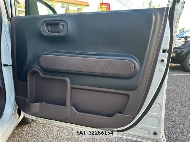 Toyota SPADE 2013 8917298-22