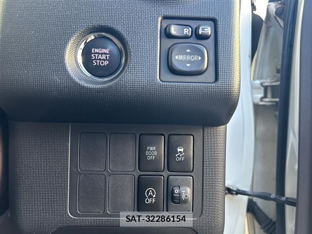 Toyota SPADE 2013 8917298-5