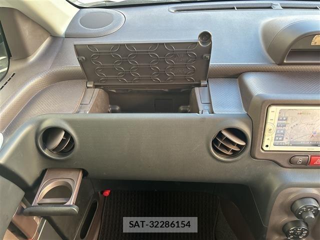 Toyota SPADE 2013 8917298-9