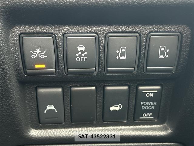 Nissan ELGRAND 2019 8909075-19