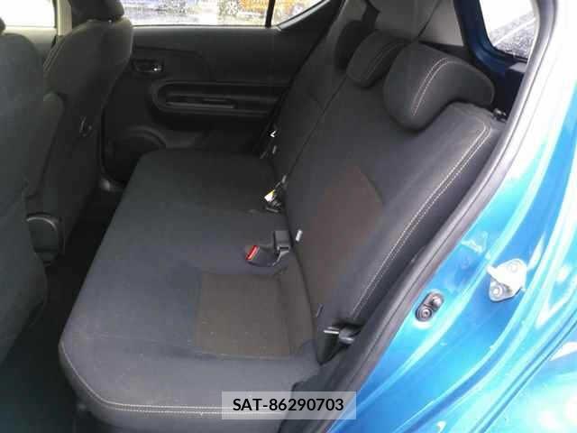 Toyota AQUA 2020 8682924-9