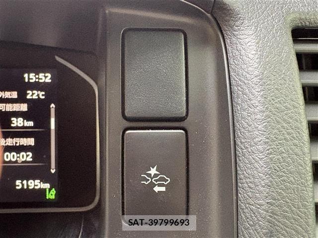 Toyota HIACE VAN 2026 8910469-22
