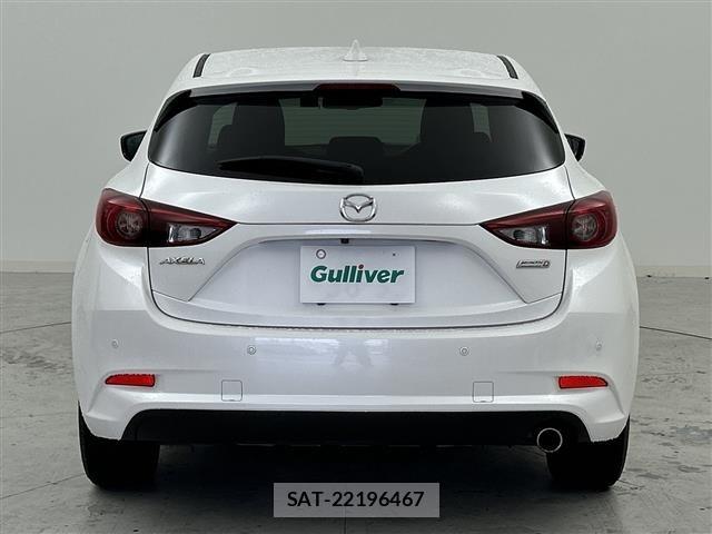Mazda AXELA 2017 8911653-4