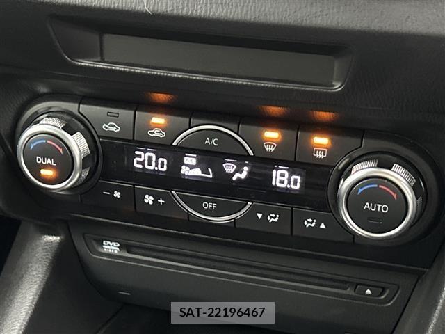 Mazda AXELA 2017 8911653-7