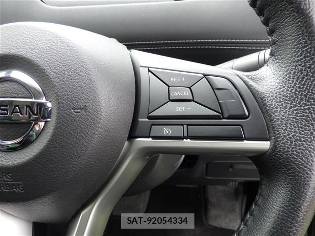 Nissan SERENA 2017 8924925-1
