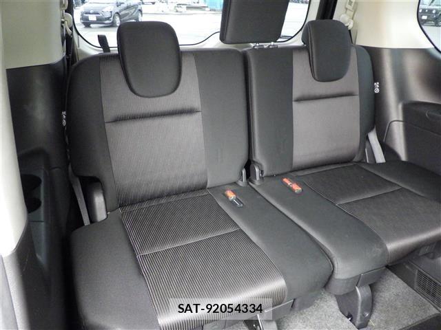 Nissan SERENA 2017 8924925-6
