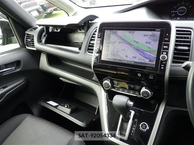 Nissan SERENA 2017 8924925-7