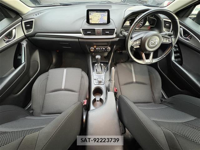 Mazda AXELA 2017 8911688-14