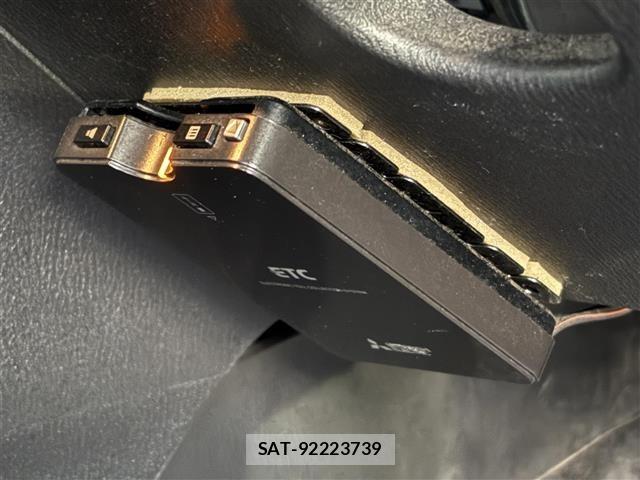 Mazda AXELA 2017 8911688-15