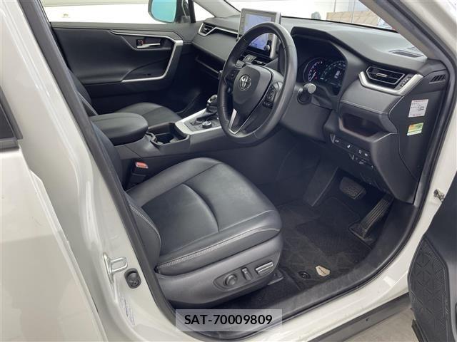 Toyota RAV4 2021 8709189-6