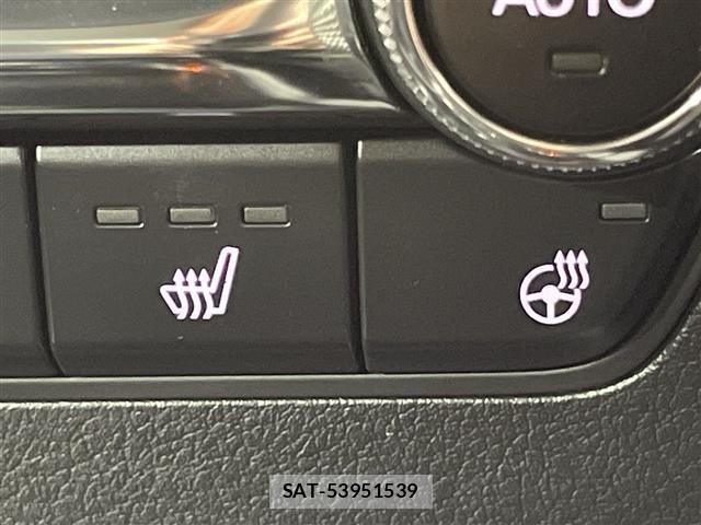 Mazda MAZDA3 2022 8909252-8