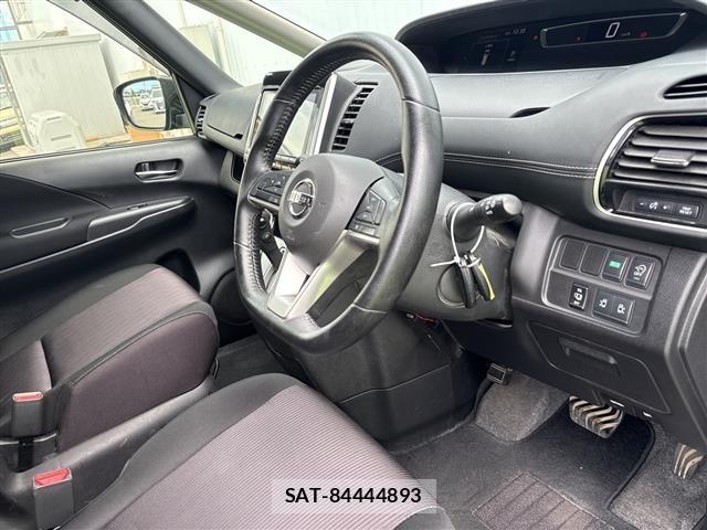 Nissan SERENA 2017 8924982-12