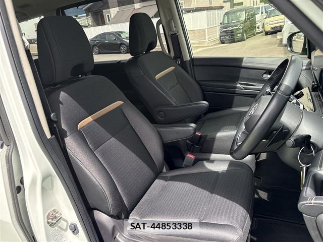 Nissan SERENA 2023 8925000-10