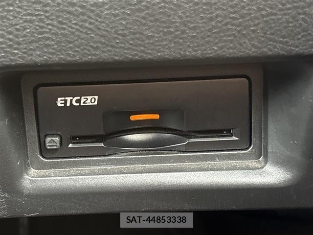Nissan SERENA 2023 8925000-17